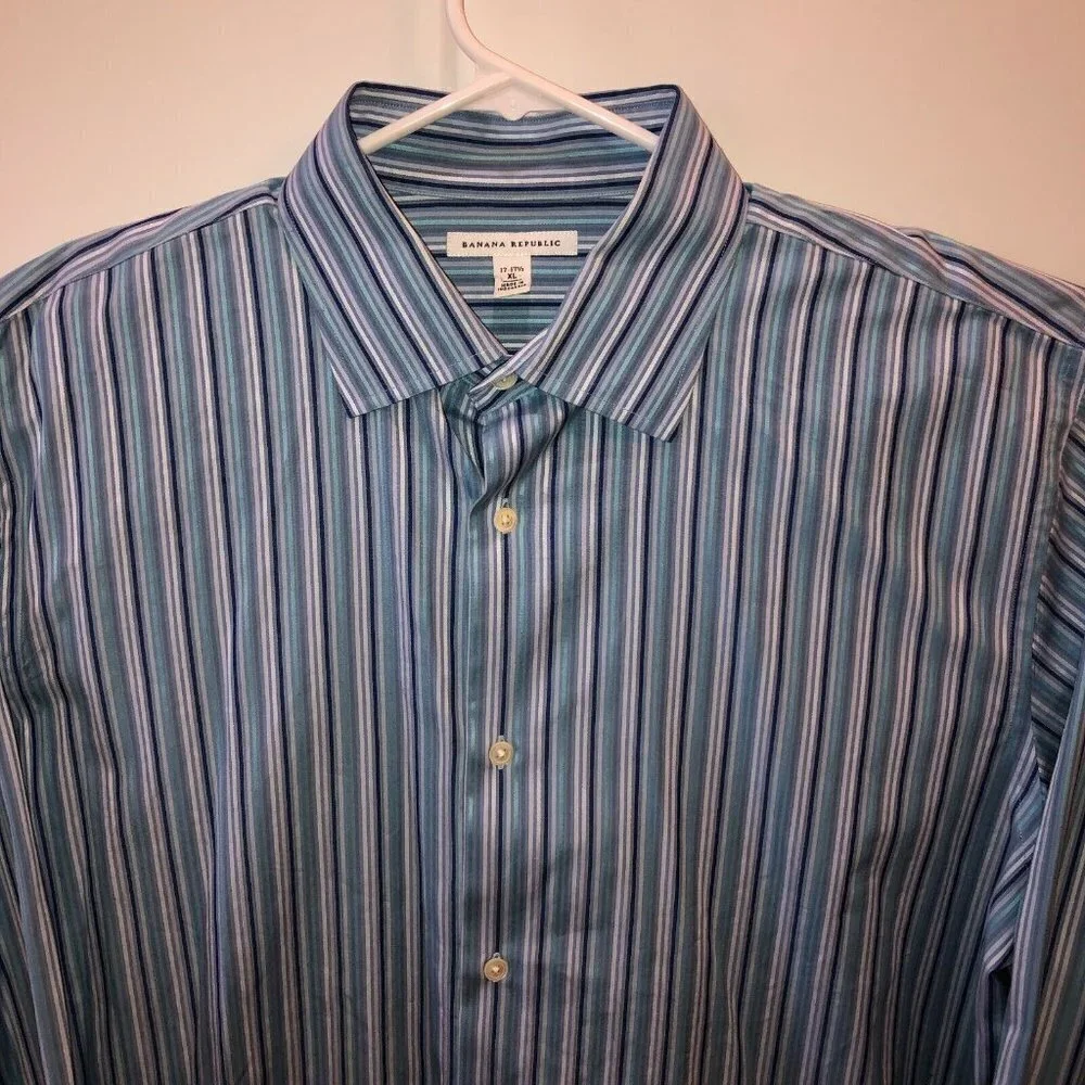 Banana Republic Mens Size XL Blue Striped Long Sleeve Button Up Shirt 17-17.5